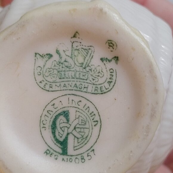 Belleek NAUTILUS SHELL Porcelain CREAMER CREAM PITCHER & SUGAR Bowl - Picture 5 of 12